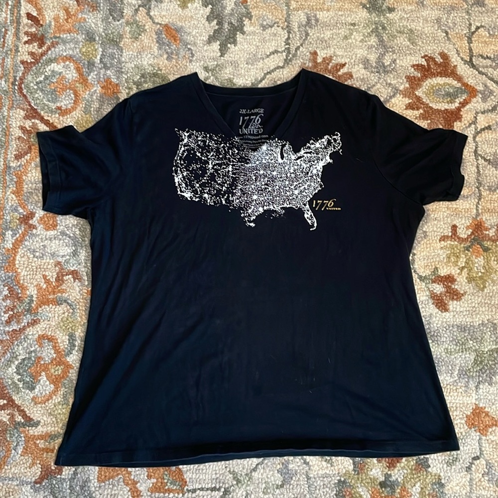 1776 United Women’s V neck shirt 2XL